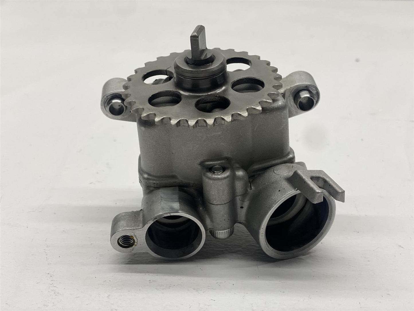 2009 Yamaha YZF-R6 Oil Pump OEM Engine Motor 2C0-13300-00-00 Assembly YZF R6