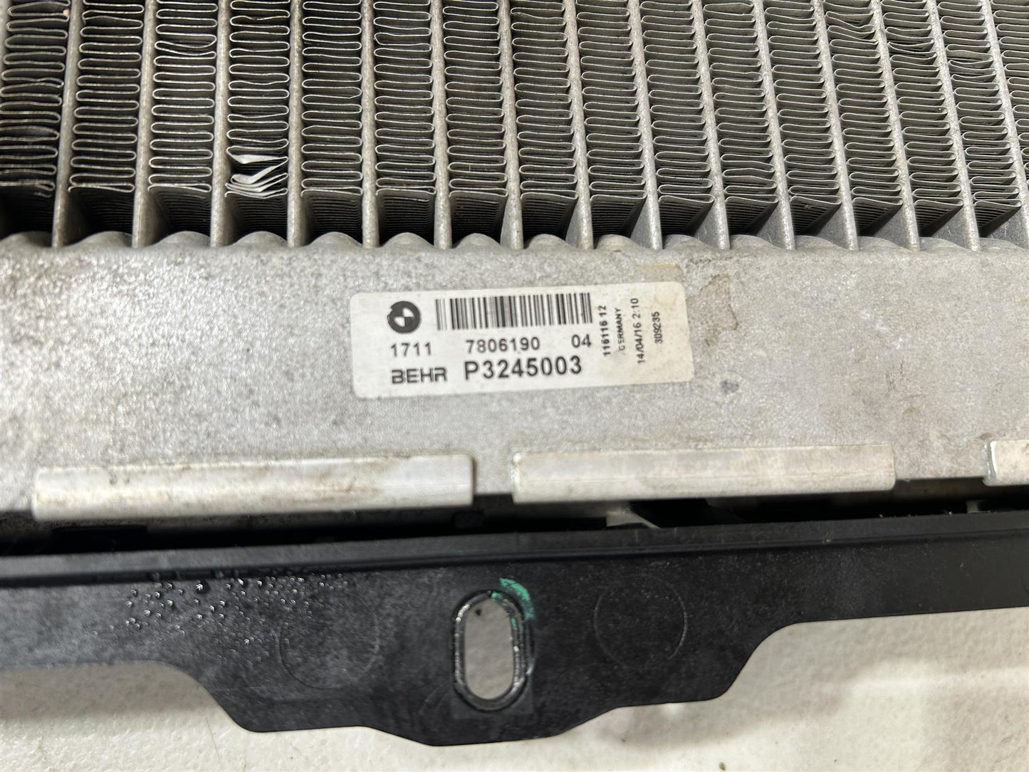 2016 BMW M4 Right Passenger Side Radiator OEM 7806190 2015-2020