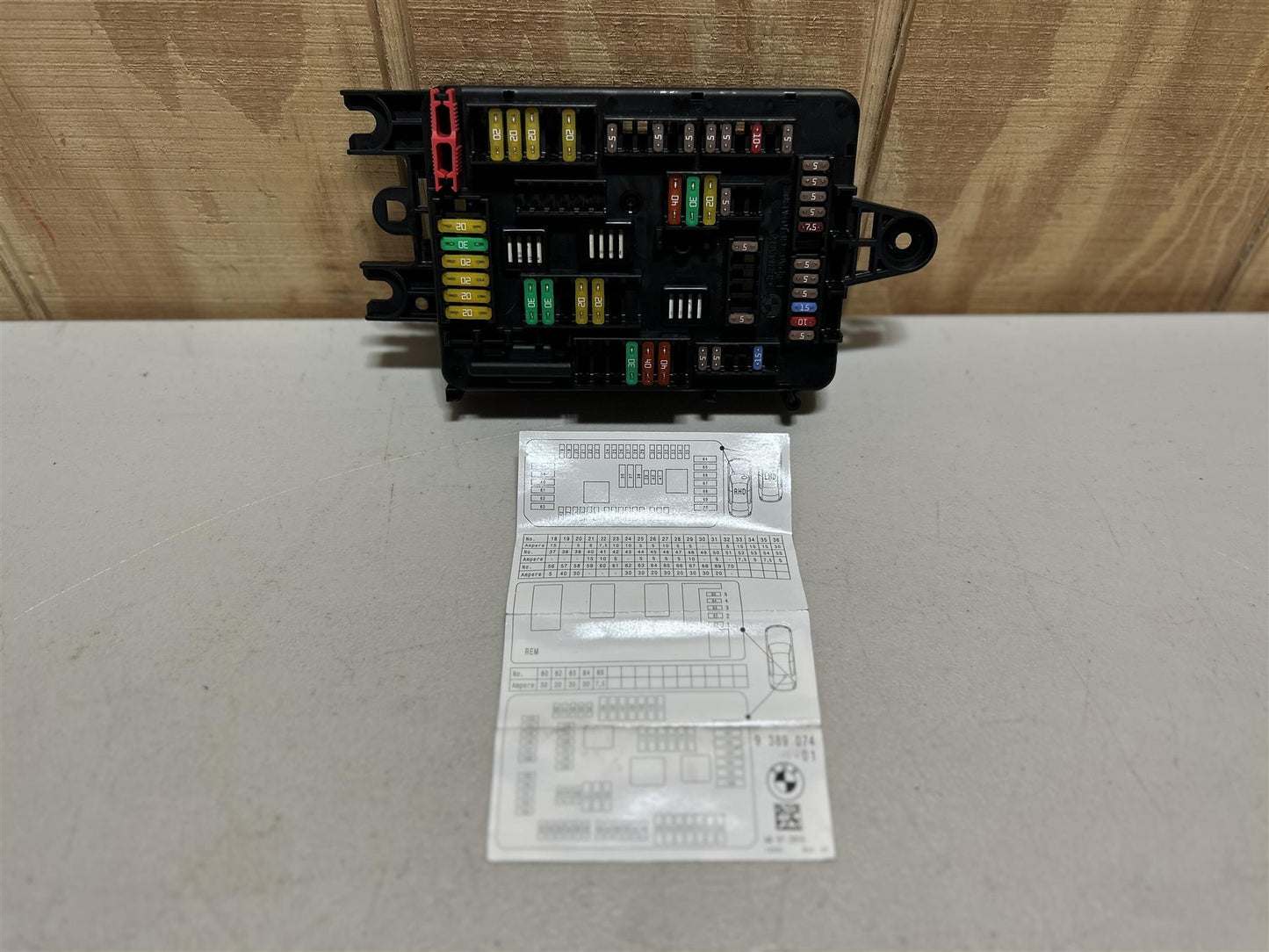 2016 BMW M4 Rear Power Distribution Fuse Box OEM 9369070 2015-2020