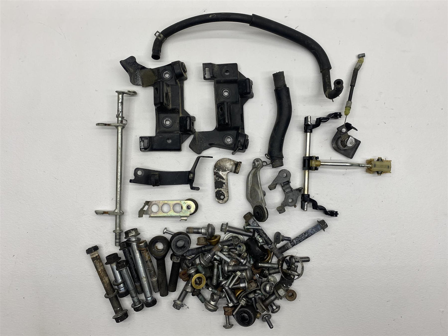 2009 Yamaha YZF-R6 Miscellaneous Bolt Kit OEM Pivot Hardware Assembly YZF R6